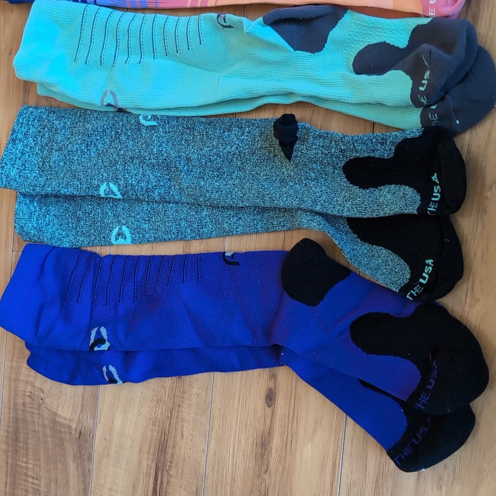 Pro Compression socks Bundle - Picture 2 of 6